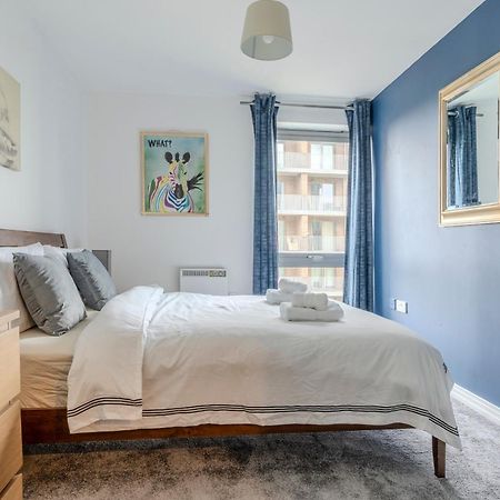 شقة Entire Flat In Ealing لندن المظهر الخارجي الصورة