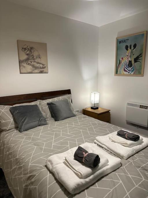 شقة Entire Flat In Ealing لندن المظهر الخارجي الصورة