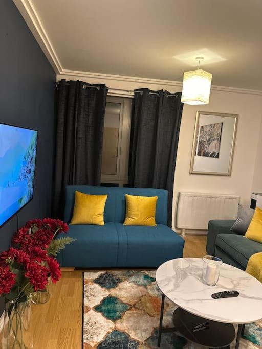 شقة Entire Flat In Ealing لندن المظهر الخارجي الصورة